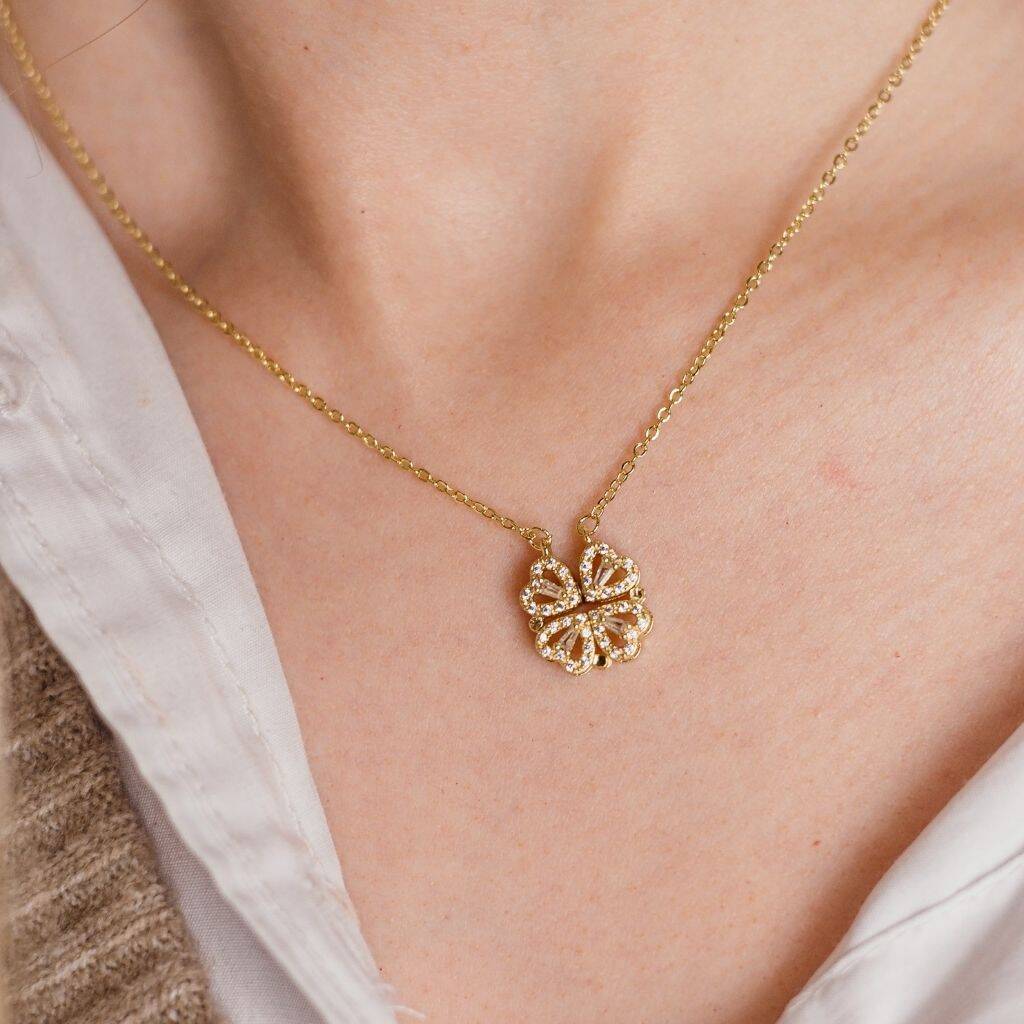Magnetic Golden Flower Pendent  - قلادة زهرة ذهبية مغناطيسية